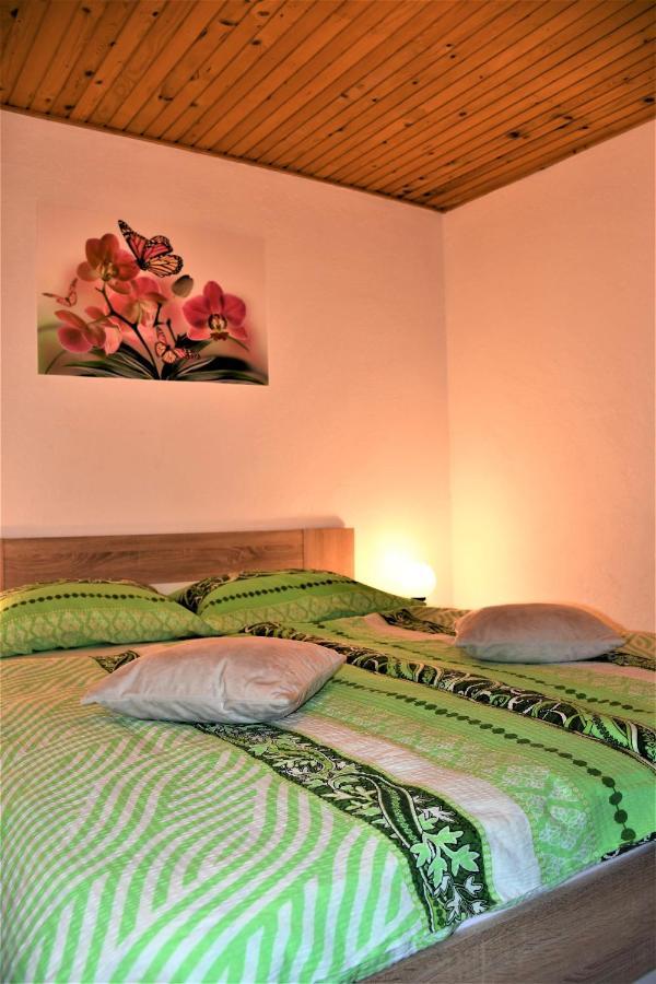 Apartments Lenc Бовец Екстериор снимка