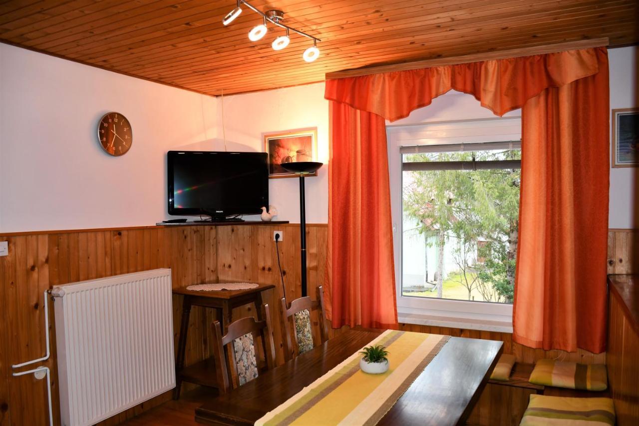 Apartments Lenc Бовец Екстериор снимка